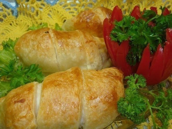 КУРИНЫЕ ФИЛЕШКИ В СЛОЕНОМ ТЕСТЕ КУРИНЫЕ ФИЛЕШКИ В СЛОЕНОМ ТЕСТЕ