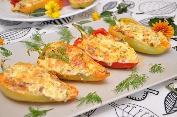 КУРИЦА В ПЕРЧИКЕ КУРИЦА В ПЕРЧИКЕ