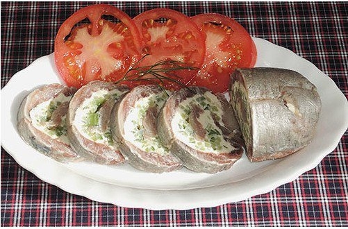 Очень оригинальная и вкусная закуска из сельди! Очень оригинальная и вкусная закуска из сельди!