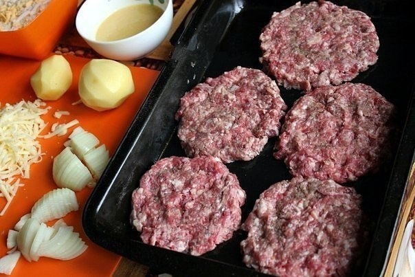 СТОЖКИ-БЛЮДО ИЗ МЯСНОГО ФАРША СТОЖКИ-БЛЮДО ИЗ МЯСНОГО ФАРША
