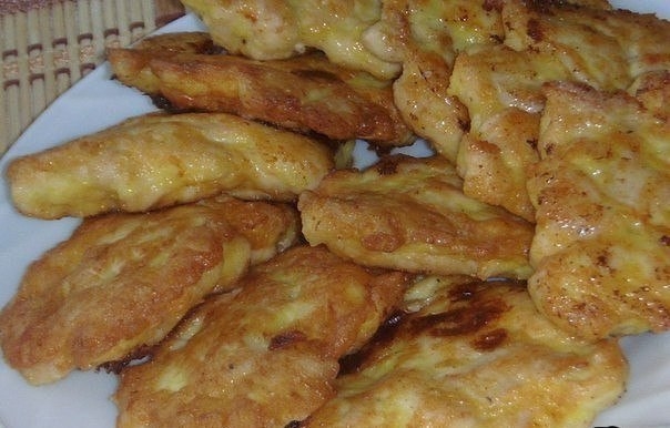 КУРИНЫЕ КОТЛЕТКИ С ПЛАВЛЕНЫМ СЫРКОМ КУРИНЫЕ КОТЛЕТКИ С ПЛАВЛЕНЫМ СЫРКОМ