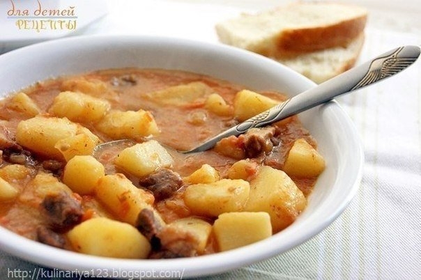 КАРТОШЕЧКА ,ТУШЕННАЯ С МЯСОМ КАРТОШЕЧКА ,ТУШЕННАЯ С МЯСОМ