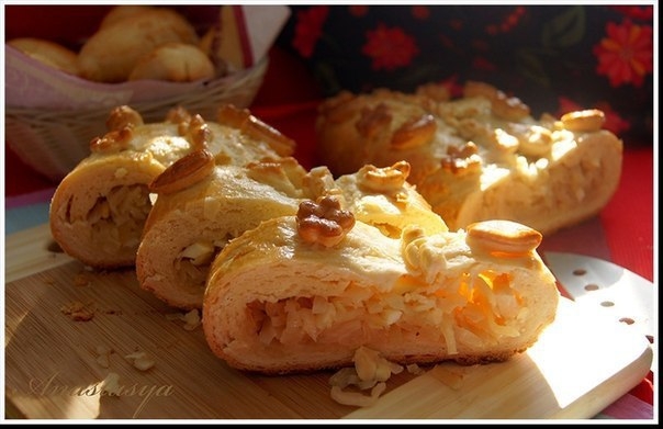 Кулебяка с капустой и яйцом Кулебяка с капустой и яйцом
