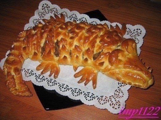 Мясной пирог "Крокодил". Мясной пирог "Крокодил".