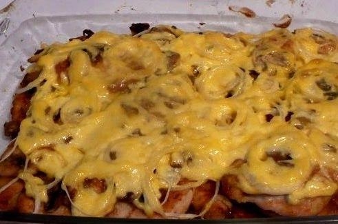 Рецепт: Курица, запеченная с грибами под сырным соусом!!! Рецепт: Курица, запеченная с грибами под сырным соусом!!!