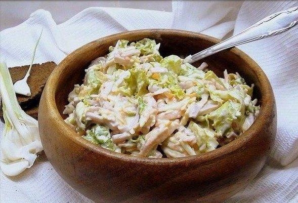 Рецепт: Салат овощной с сыром и ветчиной
