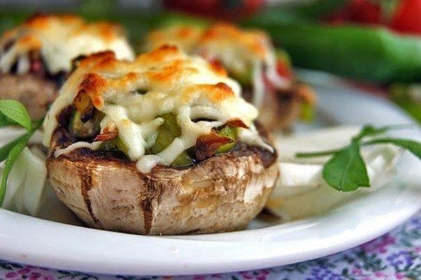 Рецепт: Фаршированные шампиньоны по-турецки . Рецепт: Фаршированные шампиньоны по-турецки .