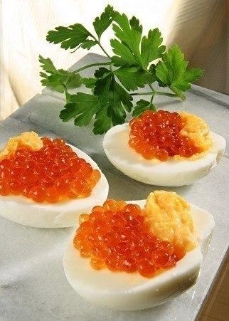 Рецепт: Фаршированные яйца Рецепт: Фаршированные яйца