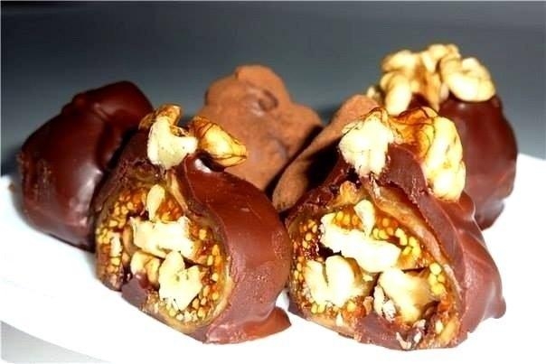 Рецепт: Полезные и нереально вкусные домашние конфеты Рецепт: Полезные и нереально вкусные домашние конфеты