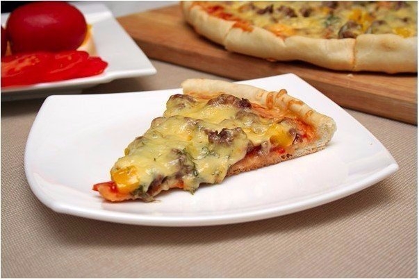Пицца с фаршем «по-домашнему» Пицца с фаршем «по-домашнему»