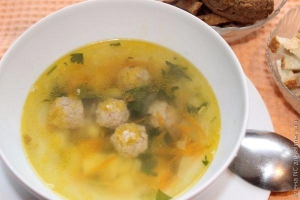 Картофельный суп с фрикадельками Картофельный суп с фрикадельками