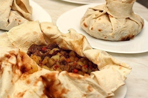 Рецепт: Мясо в армянском лаваше