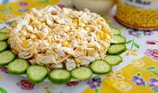 Рецепт: САЛАТ С КУРИЦЕЙ И ЯИЧНЫМИ БЛИНЧИКАМИ Рецепт: САЛАТ С КУРИЦЕЙ И ЯИЧНЫМИ БЛИНЧИКАМИ