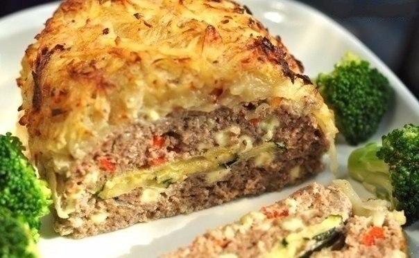Рецепт: Запеканка из фарша с начинкой и в картофельной "шубке" Рецепт: Запеканка из фарша с начинкой и в картофельной "шубке"