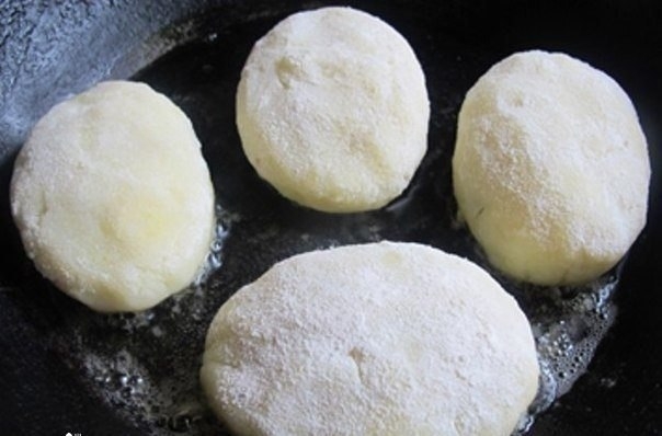 Рецепт: КАРТОФЕЛЬНЫЕ ЗРАЗЫ С ГРИБАМИ
