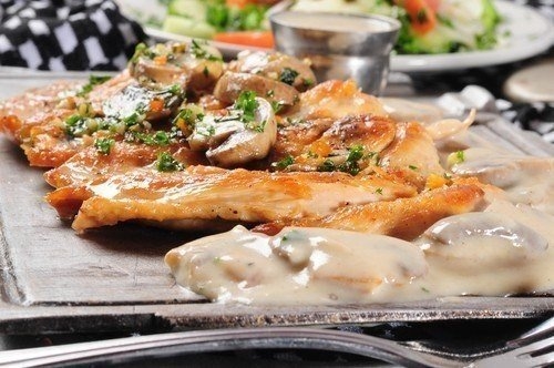 Деревенская курица по-французски Деревенская курица по-французски