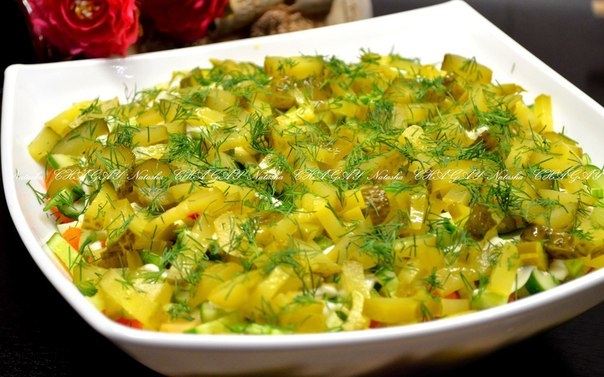 Салат с копченой курицей "Боярский"