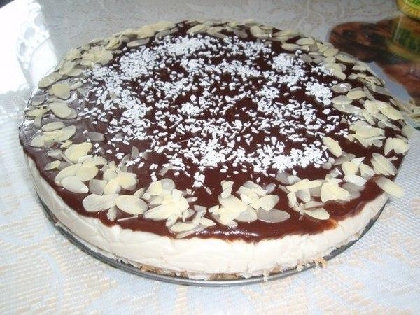 Торт-десерт «Коровка» Торт-десерт «Коровка»