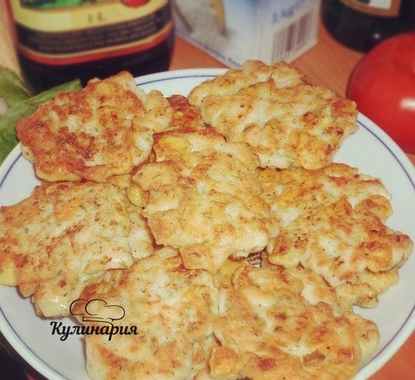 КУРИНЫЕ КОТЛЕТКИ С СЫРОМ И ЗЕЛЕНЬЮ