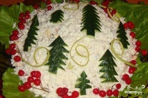Салат Новогодняя елочка - еще один очень вкусный и красивый салат, который может украсить ваш стол в Салат Новогодняя елочка - еще один очень вкусный и красивый салат, который может украсить ваш стол в
