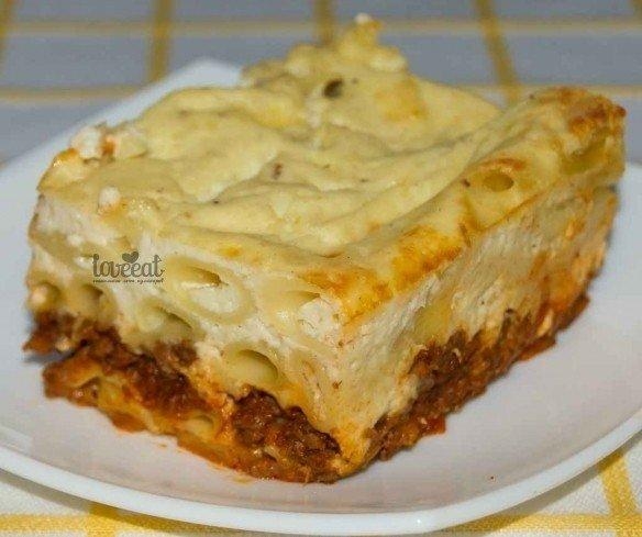 Запеканка из макарон с фаршем.