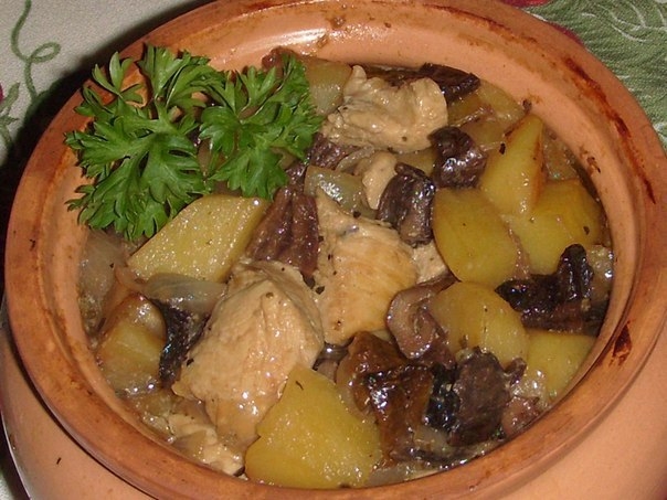 Курица с сухими грибочками и картошкой! Курица с сухими грибочками и картошкой!