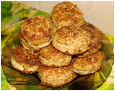 Помимо того, что котлетки сами по себе очень вкусные и сочные, они всегда получаются очень красивыми Помимо того, что котлетки сами по себе очень вкусные и сочные, они всегда получаются очень красивыми