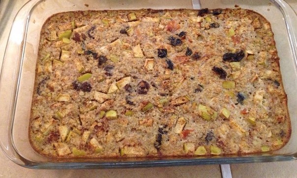 Овсянка, запечёная с яблоками, корицей и сухофруктами Овсянка, запечёная с яблоками, корицей и сухофруктами