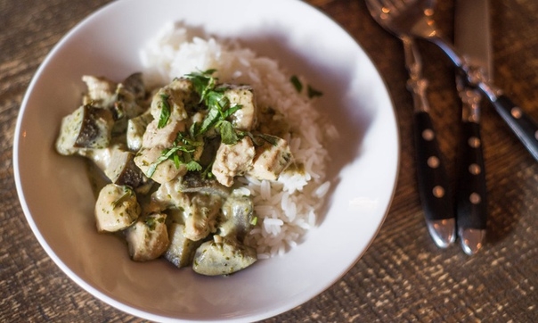 Карри с курицей и баклажаном Карри с курицей и баклажаном