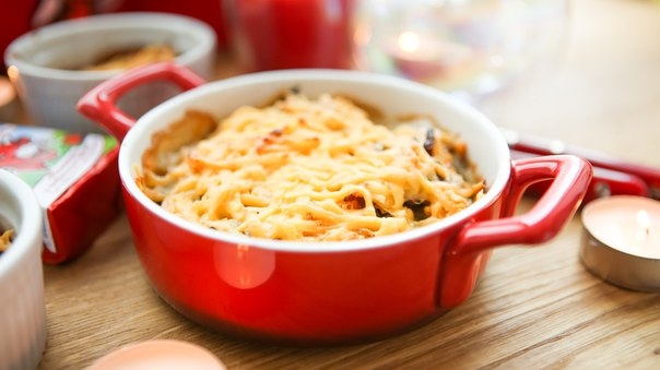 Жульен классический с курицей и грибами Жульен классический с курицей и грибами