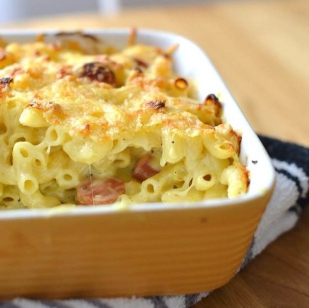 Макаронная запеканка с колбасками Макаронная запеканка с колбасками