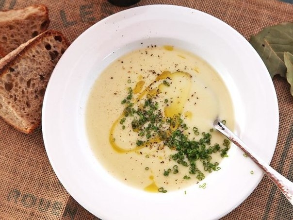 Картофельный суп-пюре с луком-пореем Картофельный суп-пюре с луком-пореем