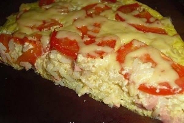 Запеканка с рисом, сыром и колбасой. Запеканка с рисом, сыром и колбасой.