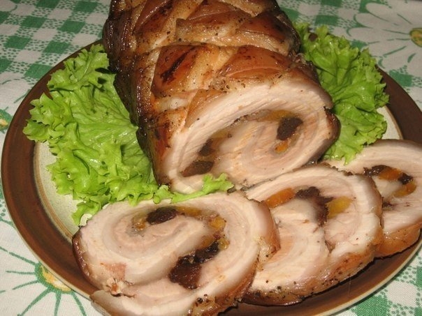 Праздничный мясной рулет. Праздничный мясной рулет.