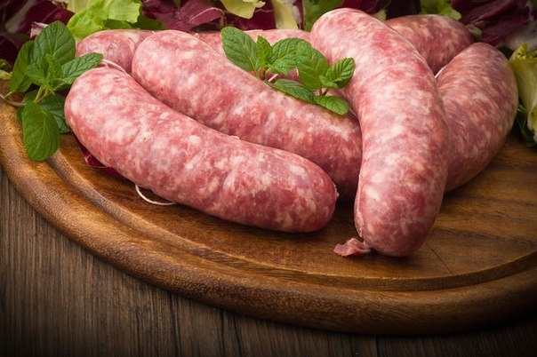 Мужики любят мясо, в частности, сосиски. Но в магазинных сосисках мяса нет — это факт. Тогда, давайт Мужики любят мясо, в частности, сосиски. Но в магазинных сосисках мяса нет — это факт. Тогда, давайт