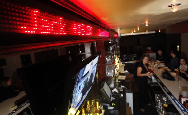 «The Exchange Bar & Grill». Ресторан для брокеров. «The Exchange Bar & Grill». Ресторан для брокеров.