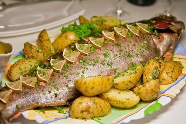 Рыба в фольге с овощами Рыба в фольге с овощами
