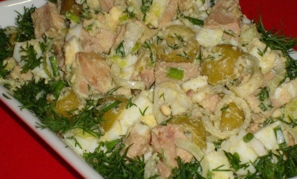 Салат из печени трески с оливками и каперсами Салат из печени трески с оливками и каперсами
