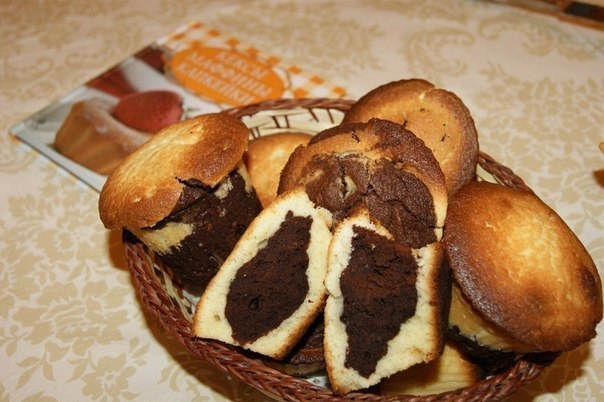 Шоколадно-ванильные кексы.