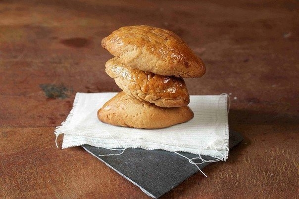 Португальское печенье "Броа" с грецким орехом и медом