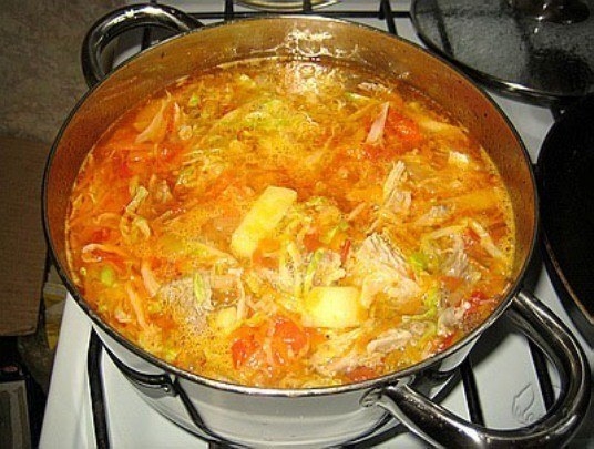 Щи на курином бульоне со свежей капустой Щи на курином бульоне со свежей капустой