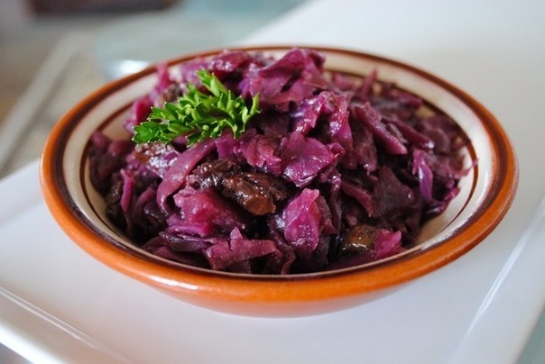 Краснокочанная капуста по-испански.