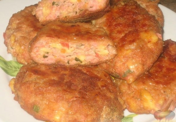ВКУСНЫЕ ПЕСТРЫЕ КОТЛЕТЫ БЕЗ ЖАРКИ. ВКУСНЫЕ ПЕСТРЫЕ КОТЛЕТЫ БЕЗ ЖАРКИ.
