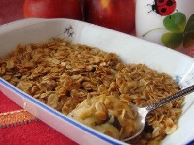 Яблочный крамбль