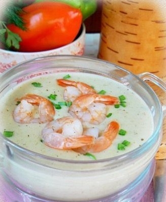 Картофельный крем-суп с кольраби и креветками Картофельный крем-суп с кольраби и креветками