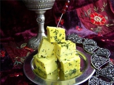 Домашний сыр с карри и укропом Домашний сыр с карри и укропом