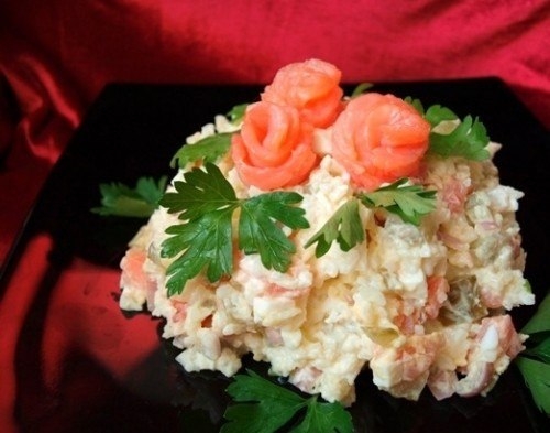 Салат с огурцом и рыбой "Рисовый" Салат с огурцом и рыбой "Рисовый"