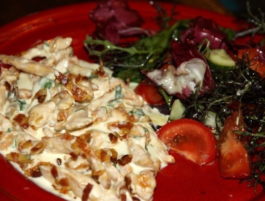Курица в чесночно-сливочном соусе Курица в чесночно-сливочном соусе