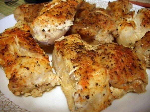 Запеченное куриное филе под соусом амаретто Запеченное куриное филе под соусом амаретто