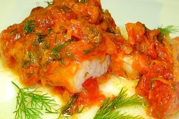 Рыба, тушеная с кабачками. Рыба, тушеная с кабачками.